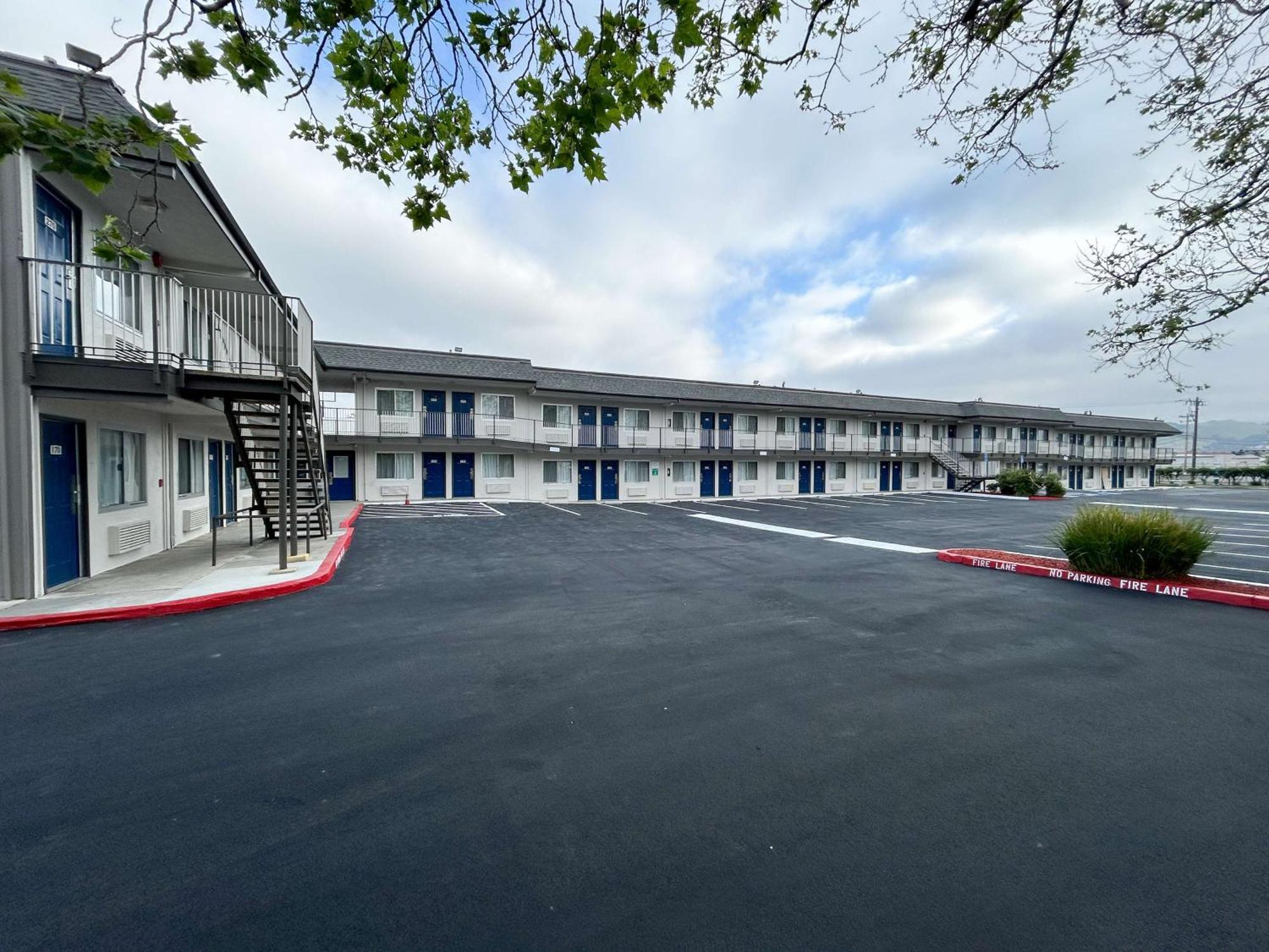 Studio 6 Hayward, Ca Silicon Valley Gateway Hotel Exterior photo